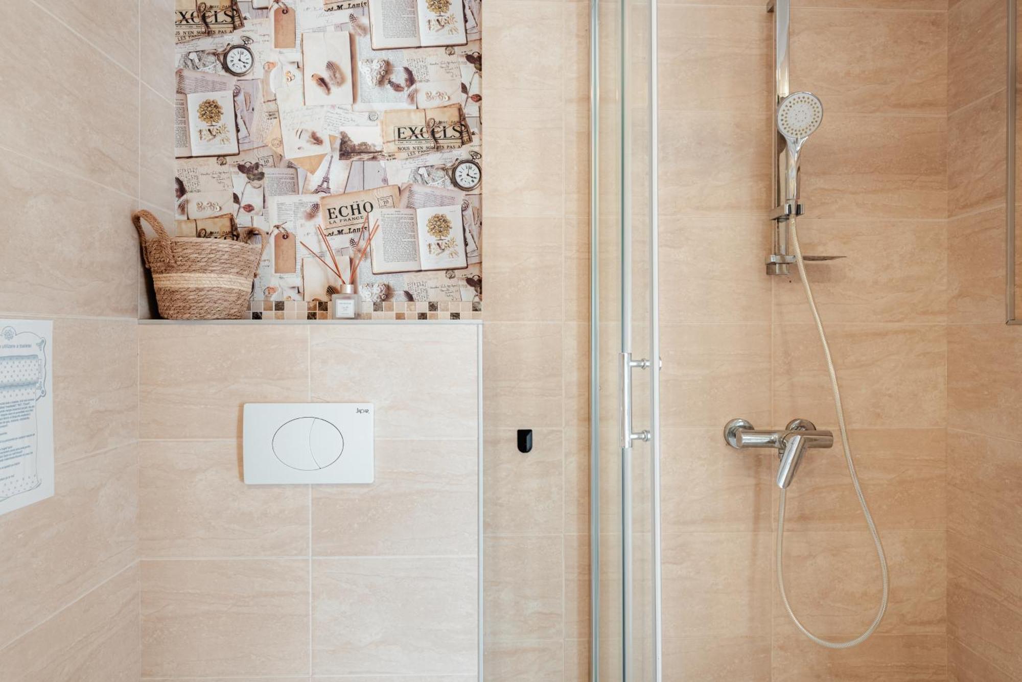 Downtown Apartment Boutique - Blue & Pink Bucarest Esterno foto